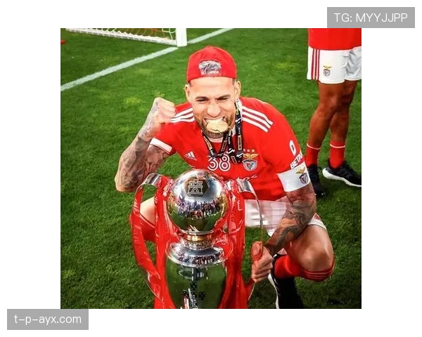 奥塔门迪年龄不减状态稳健,防守表现持续提升 奥塔门迪年龄不减状态稳健,防守表现持续提升