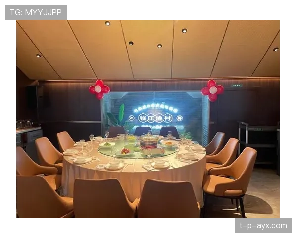 吴向东家那套豪宅我看一眼钱包就开溜了，普通人活成他这是另一档次啊